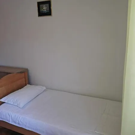 White House - One Bedroom With Balcony 4 Apartment